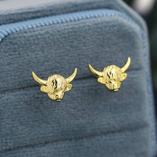 Dainty Highland Cow Studs