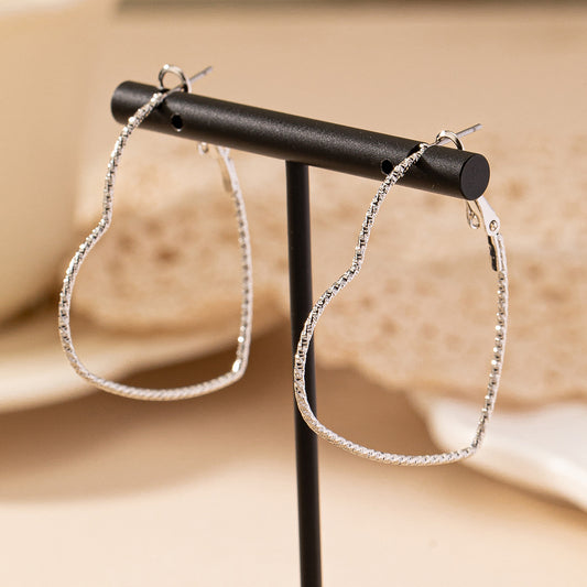 Dainty Heart Hoop Earrings