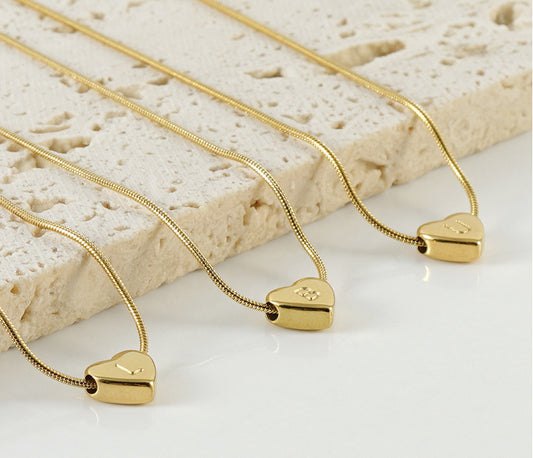 Dainty Initial Heart Chain Necklace