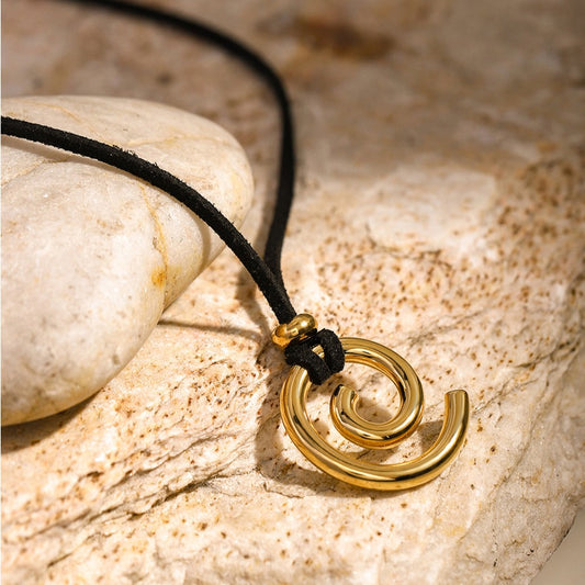 Serpentine Pendant Necklace
