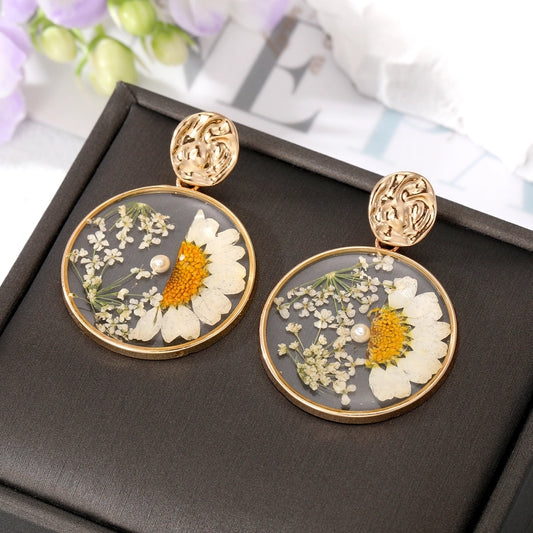 Daisy Pressed Flowers Dangle Earrings