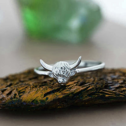 Dainty Highland Cow Ring