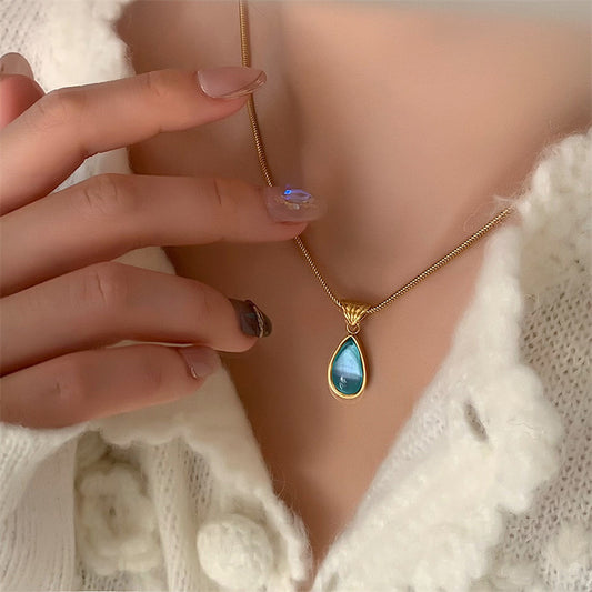 Dainty Teardrop Crystal Pendant Necklace