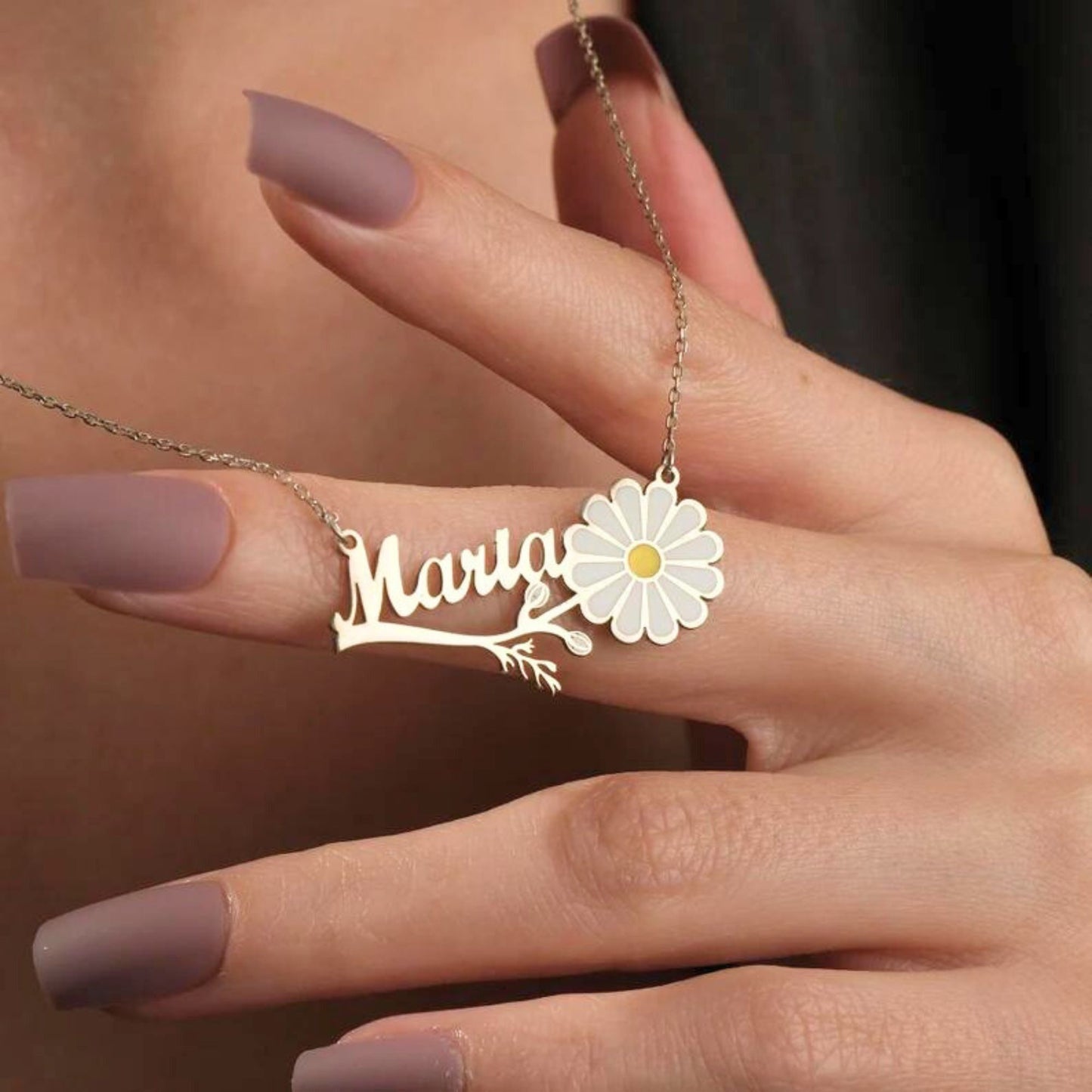 Personalized Daisy Name Necklace