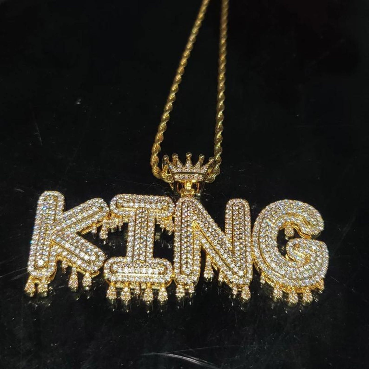 Custom Hip Hop Queen Letter Necklace