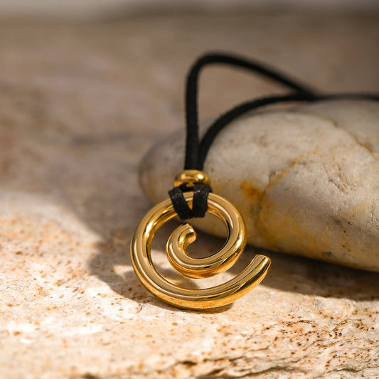 Serpentine Pendant Necklace