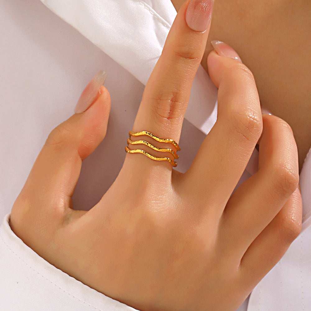 Minimalist Wavy Open Ring