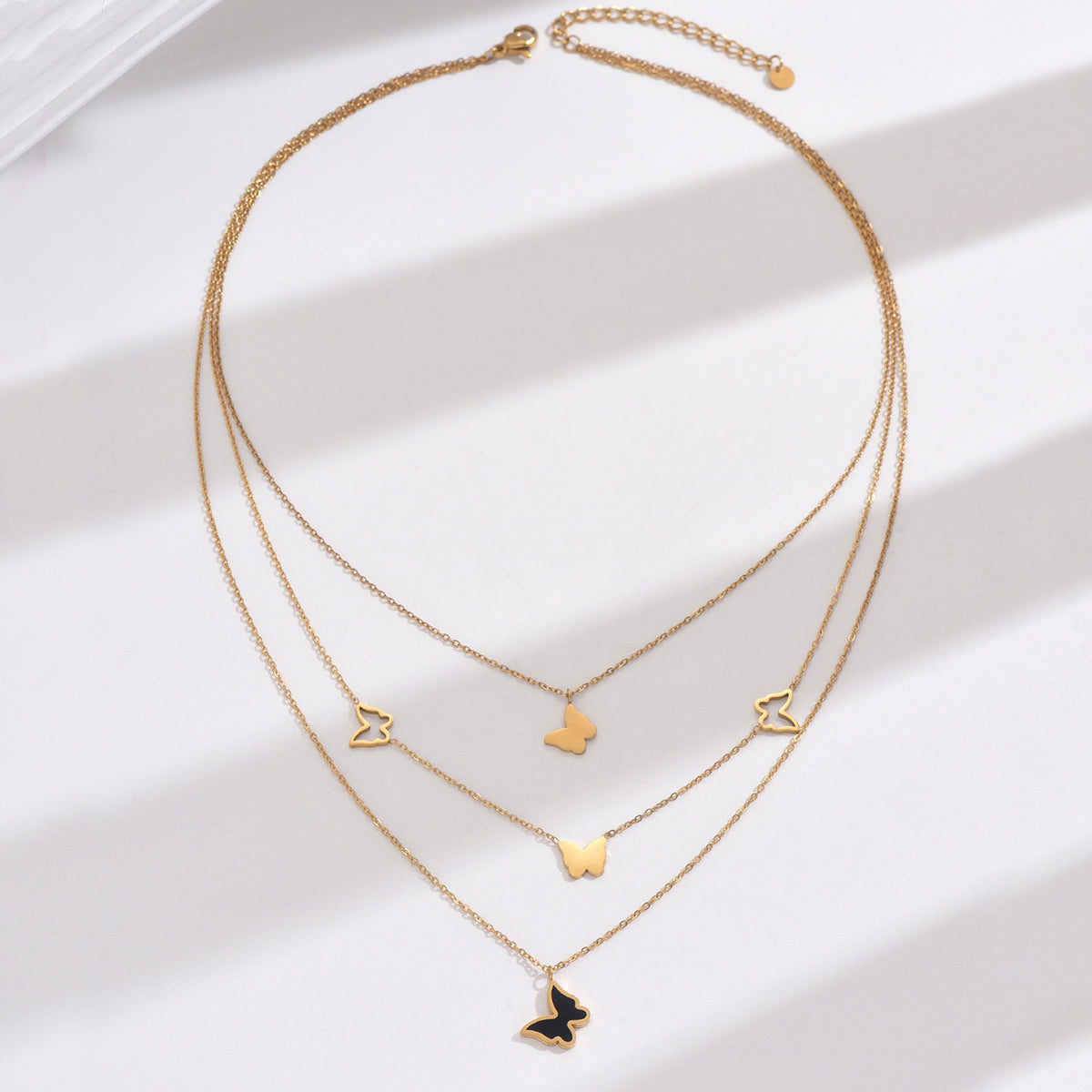 Modern 14K Gold Simple Layered Necklaces