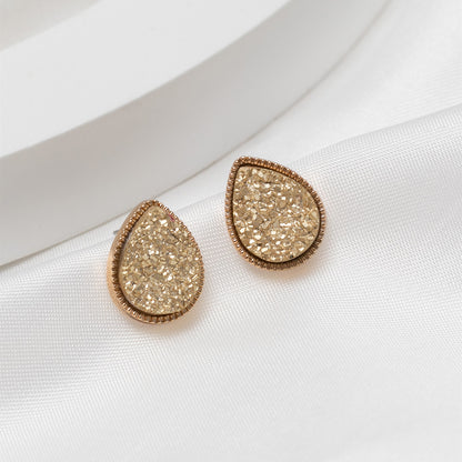 She Glam Resin Stud Earrings