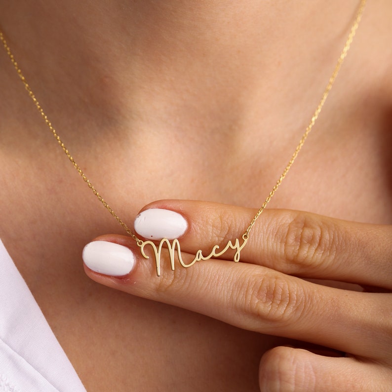 Personalized Minimalist Name Necklace