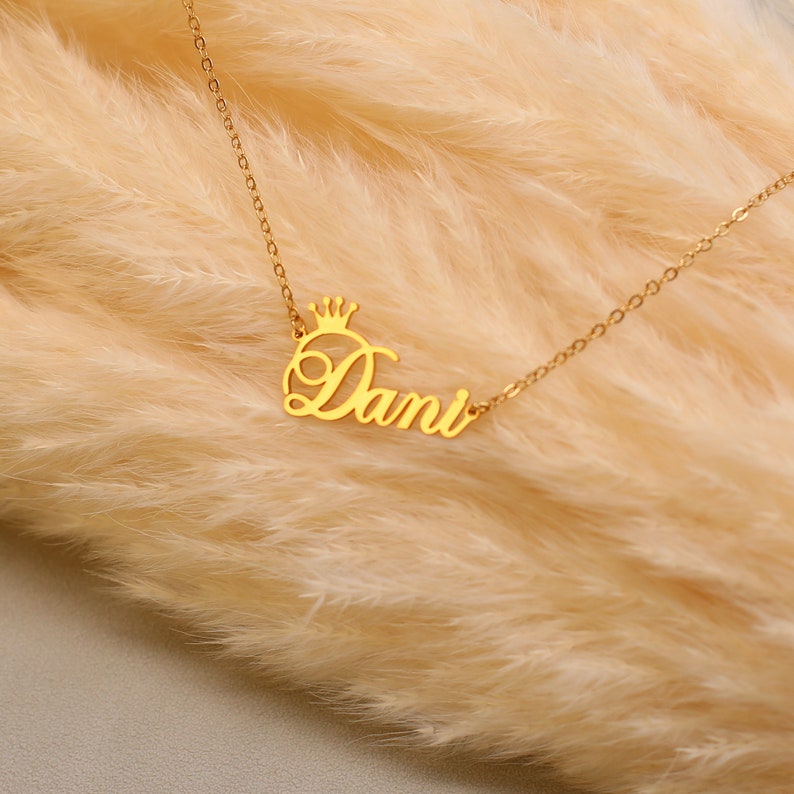 Personalized Dainty Name Crown Necklace