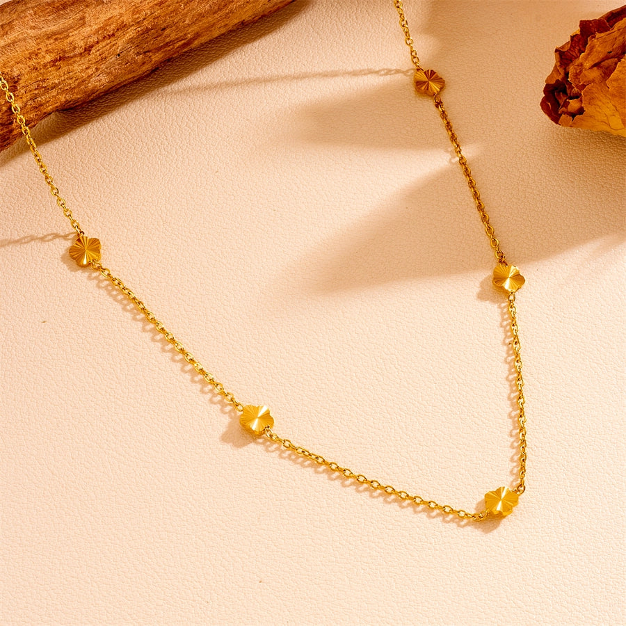 Amelie Minimalist Flower Chain Necklace