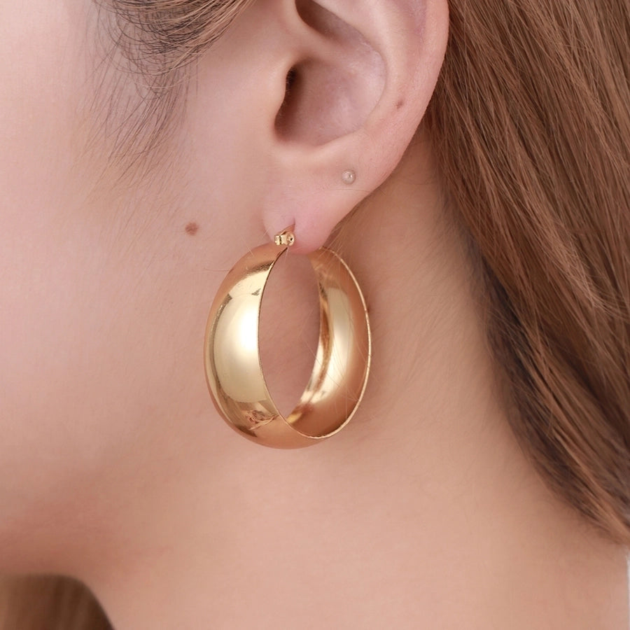 Leila Statement Hoop Earrings