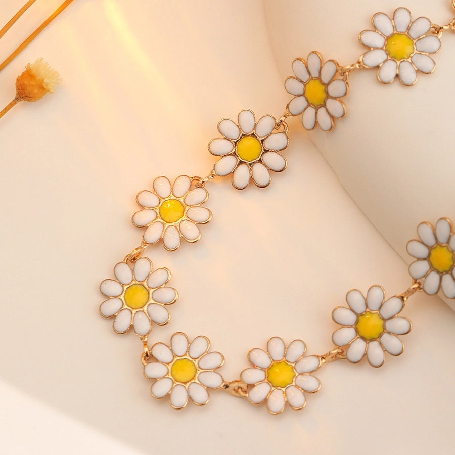 Dainty Daisy Enamel Bracelet