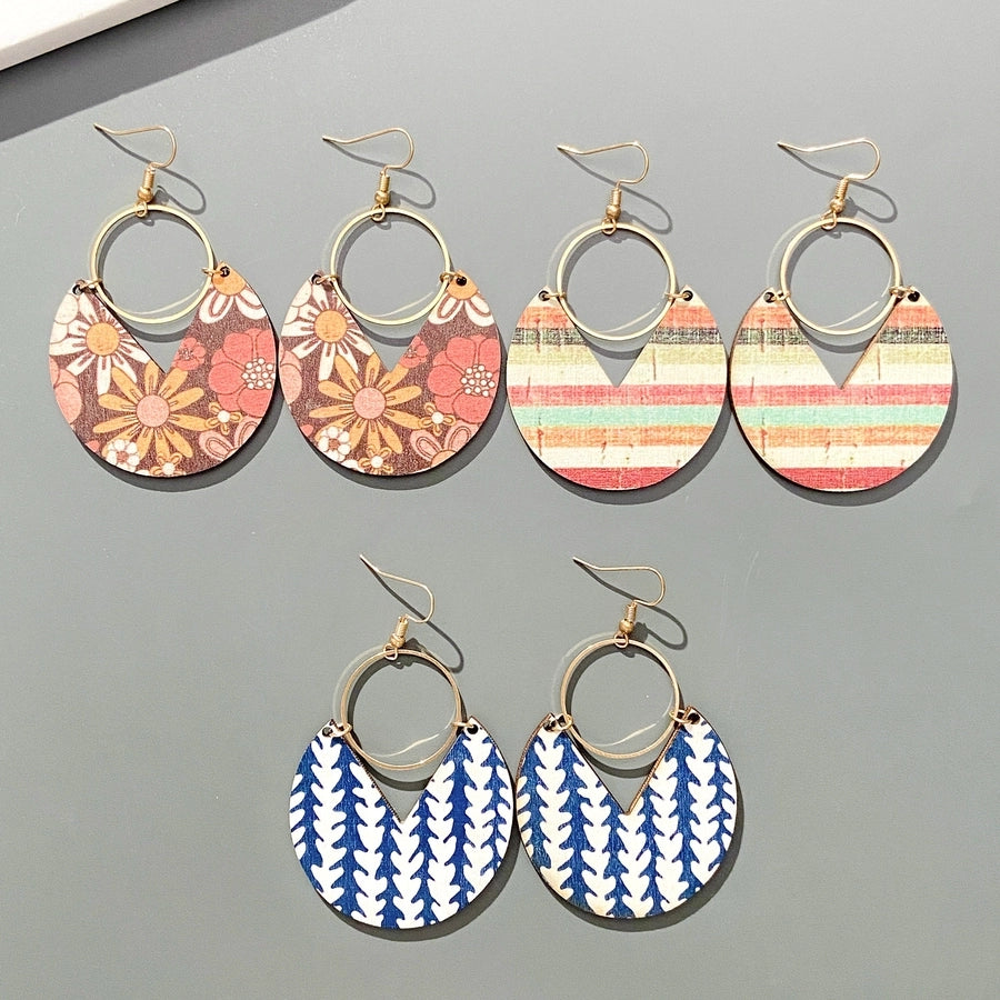 Retro Floral Wood Dangle Earrings