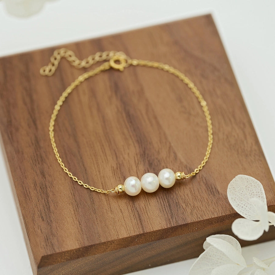 Dainty Freshwater Pearl Chain Bracelet