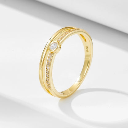 Beatrice Minimalist Band Ring