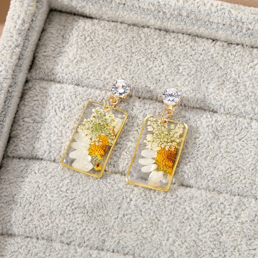 Daisy Resin Dangle Earrings