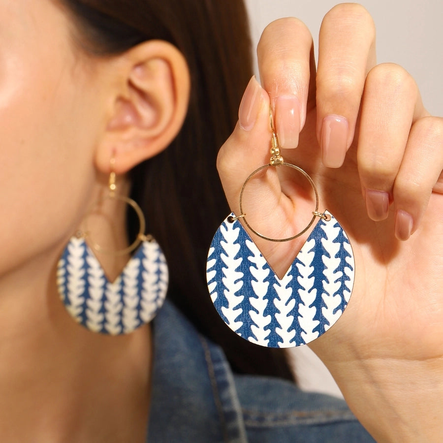 Retro Floral Wood Dangle Earrings