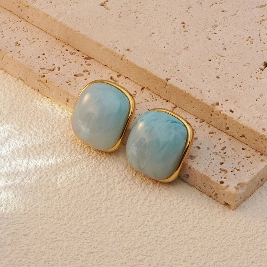 Vera Resin Stud Earrings