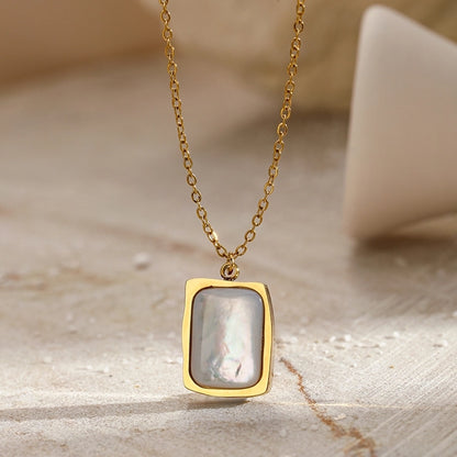 Aurora Shell Pendant Necklace