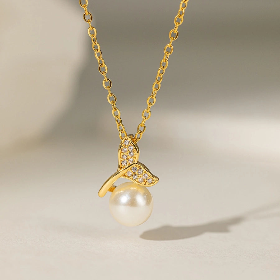 Dainty Ocean Pearl Pendant Necklace