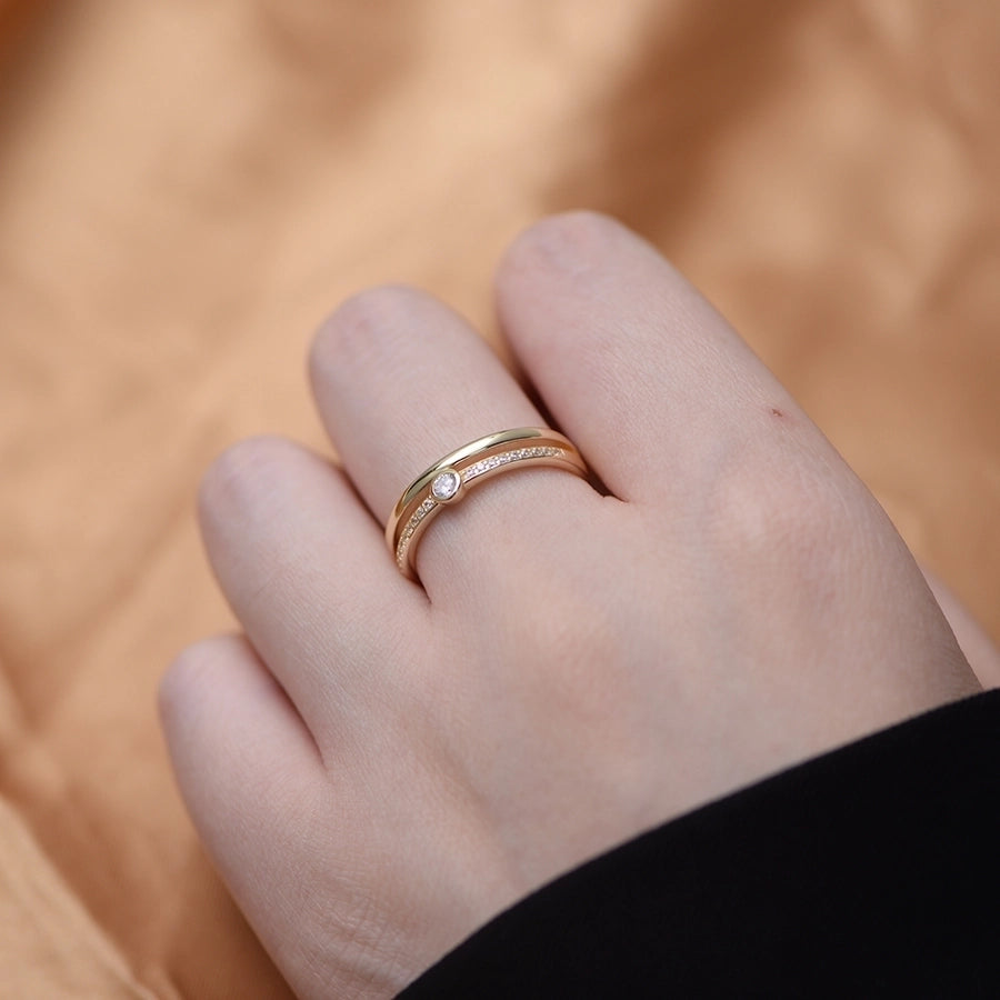 Beatrice Minimalist Band Ring