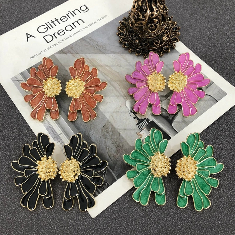 Art Chrysanthemum Enamel Stud Earrings