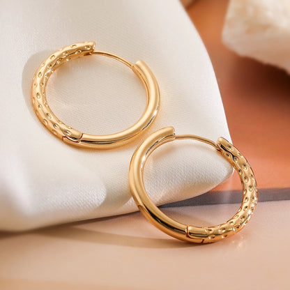 Simone Minimalist Hoop Earrings