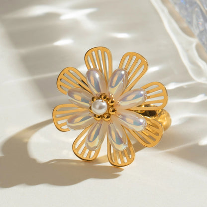 Pearl Daisy Open Ring