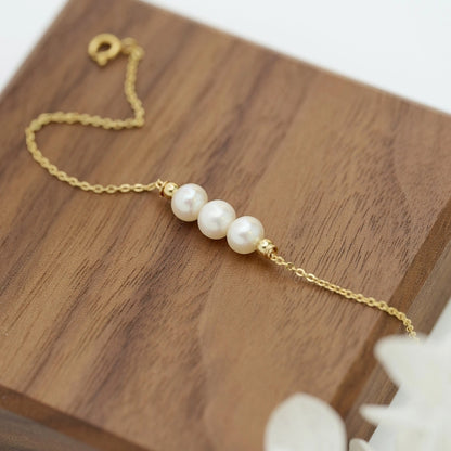 Dainty Freshwater Pearl Chain Bracelet