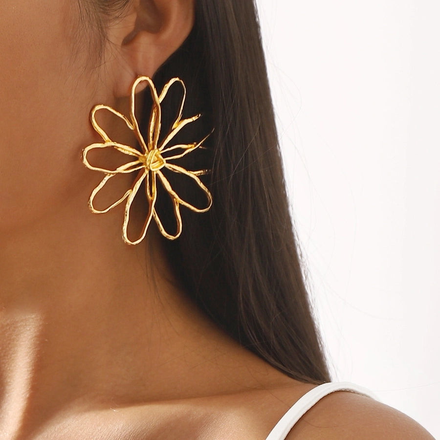 Hollow Art Flower Stud Earrings