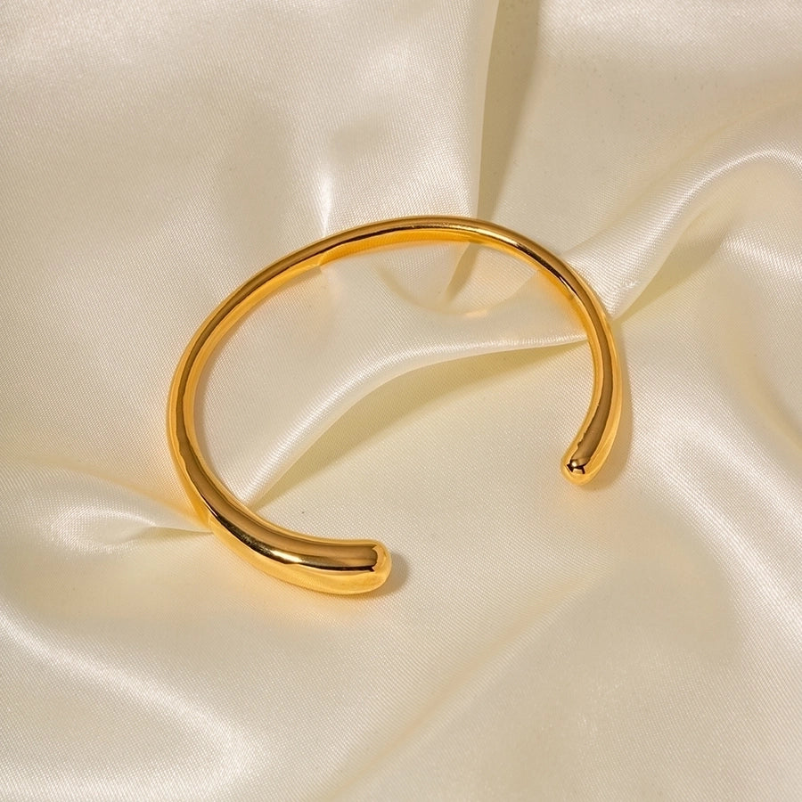 Estrella Sleek Cuff Bracelet